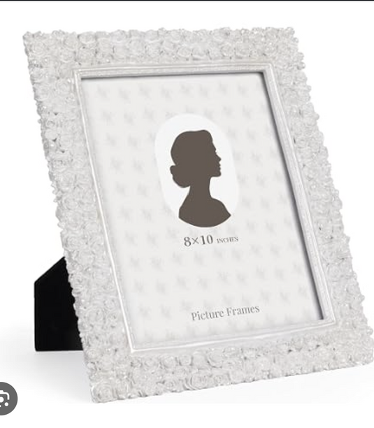 White Vintage Photo Frame 5'x7'